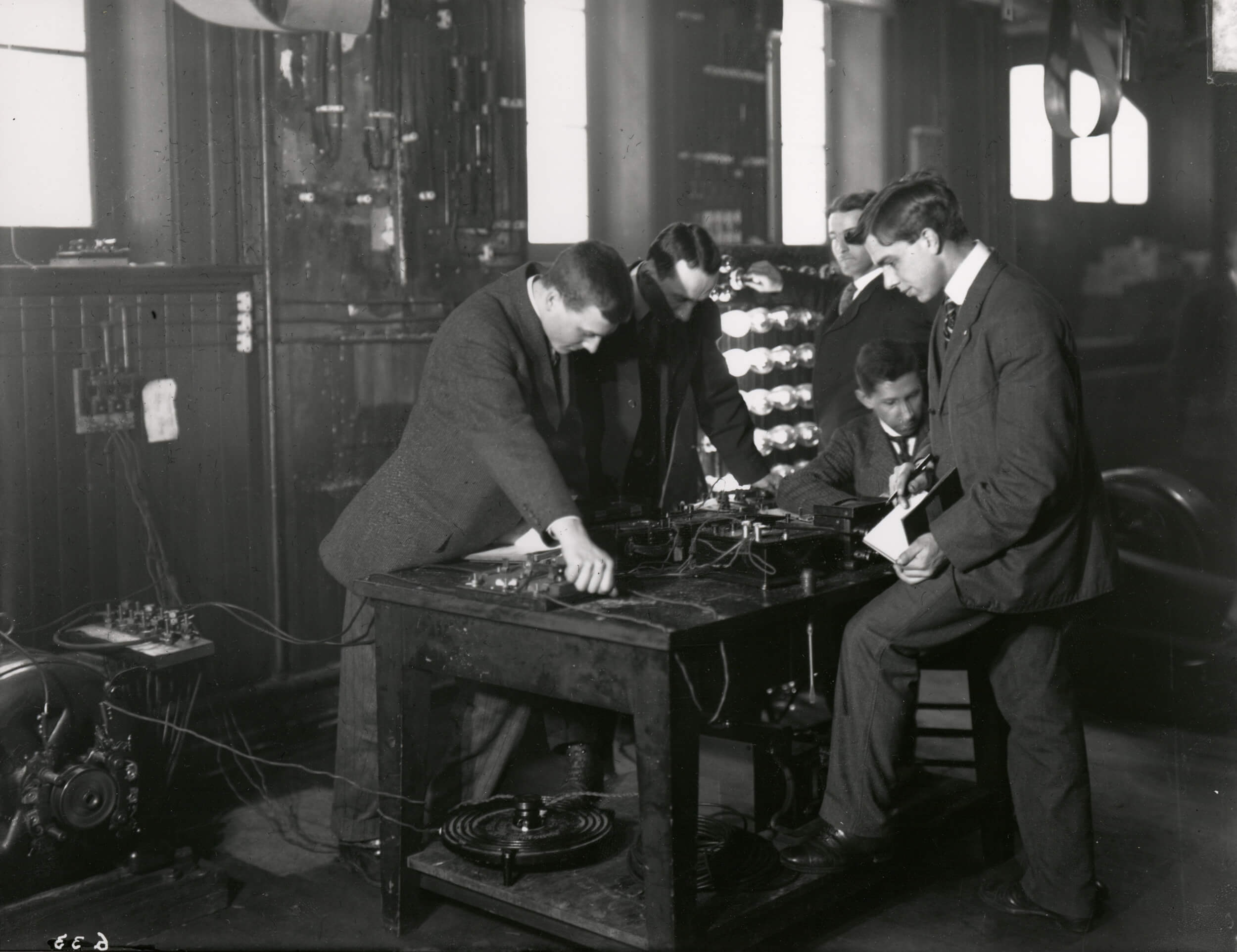 U ofT engineering students doing electrical testing in 1908